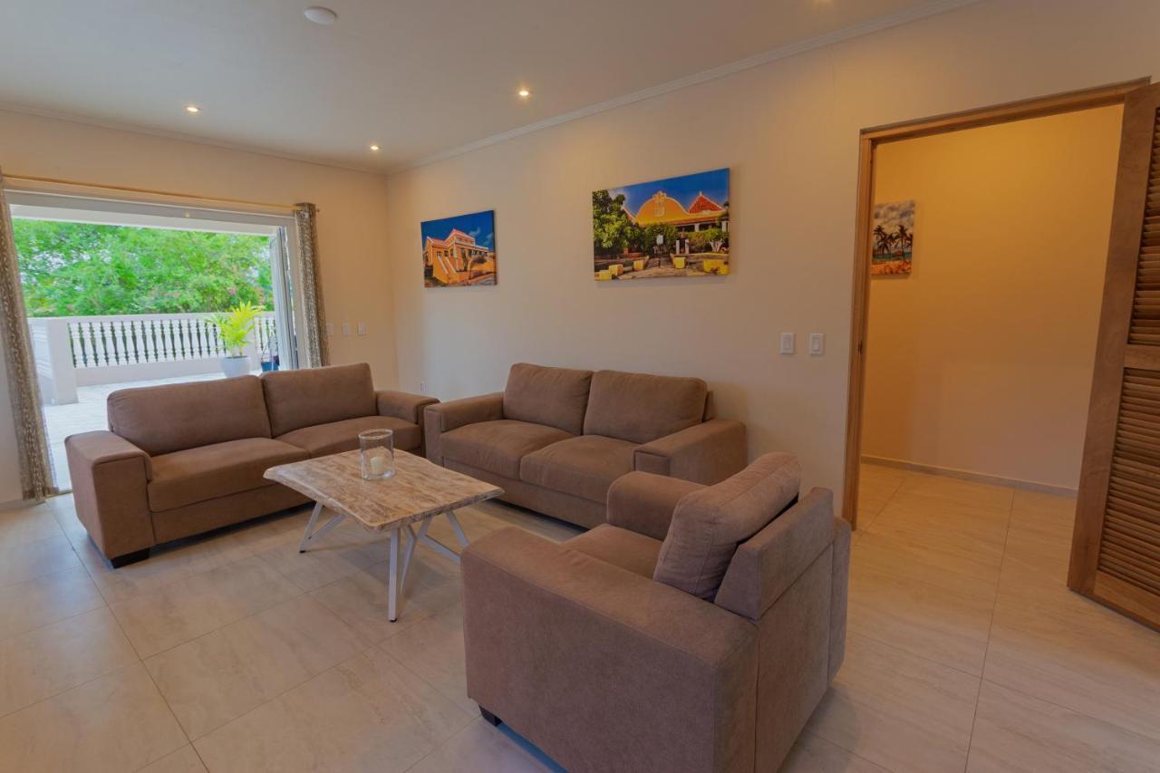 Lovely Caribbean Family Villa With Private Pool Willemstad Exteriör bild
