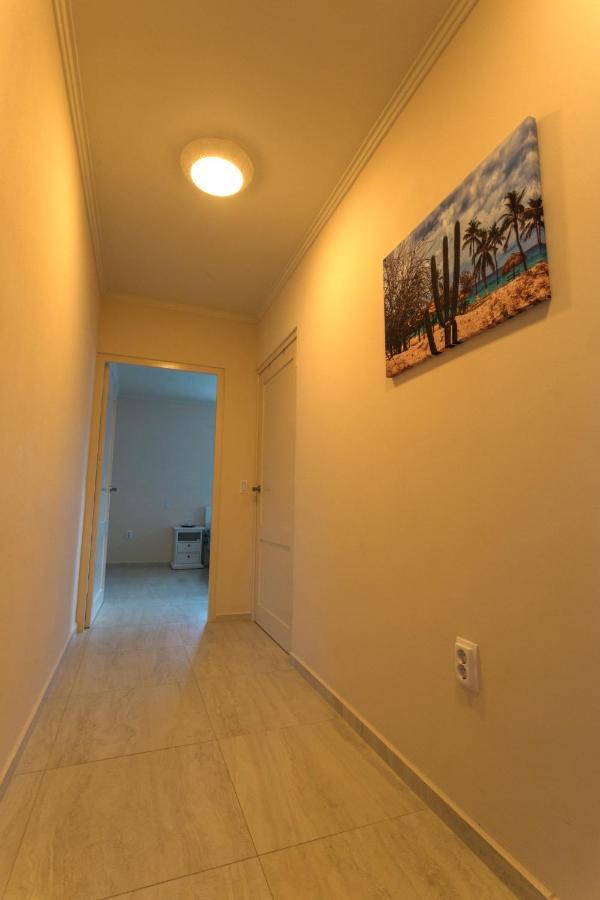 Lovely Caribbean Family Villa With Private Pool Willemstad Exteriör bild